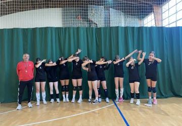 Sukces  naszych siatkarek w półfinałach powiatowych